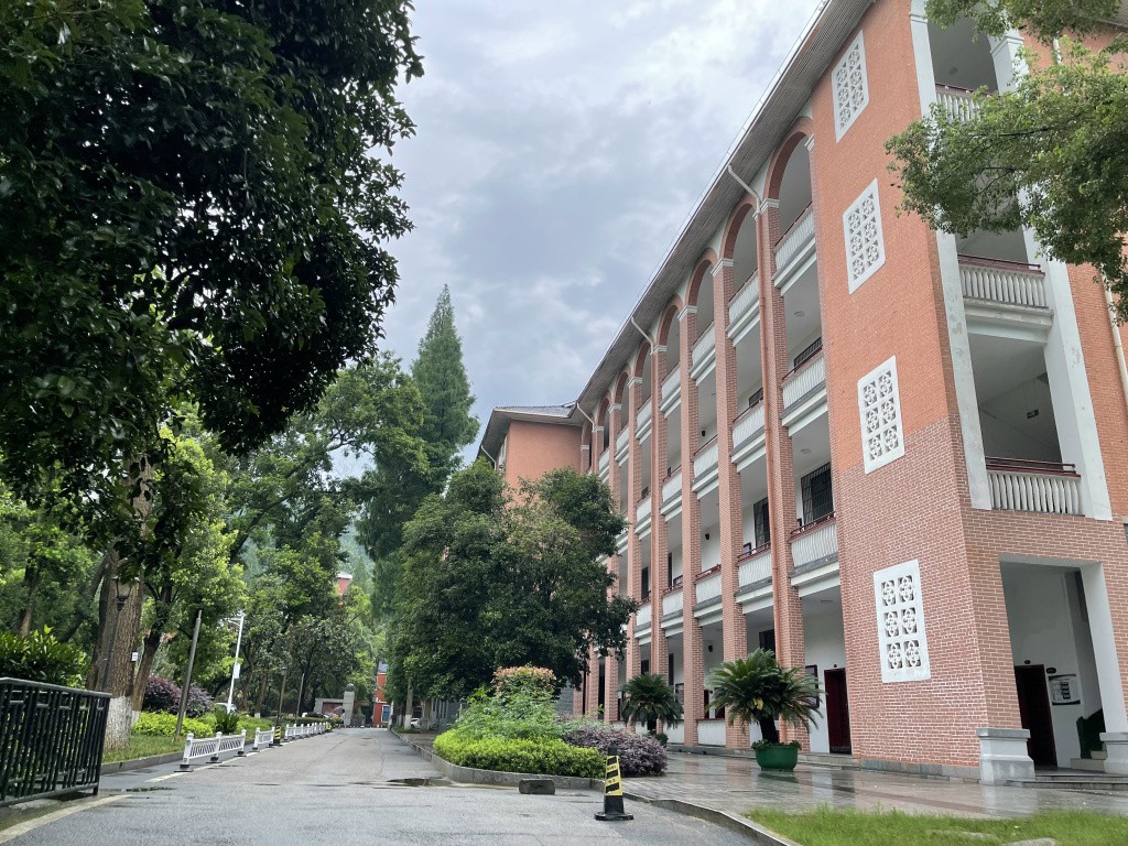 图片[3]-首次南下旅行Day7：长沙校园-真不错鸭